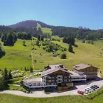 ホテル Alpinresort Schillerkopf Bürserberg