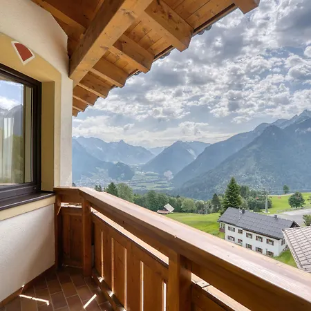 Alpinresort Schillerkopf 4* Buerserberg